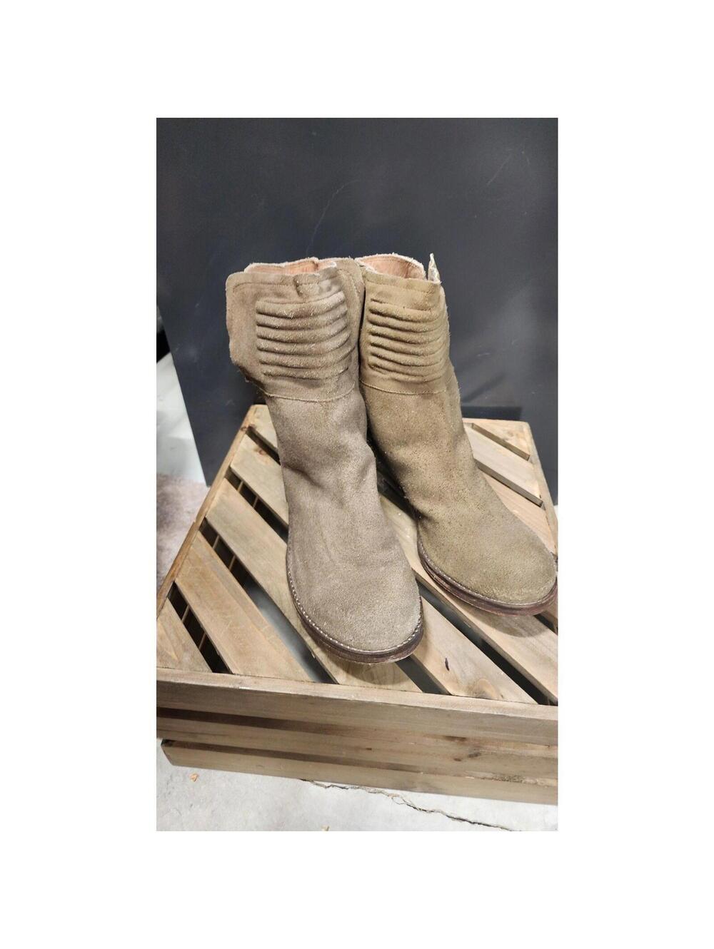 Free People Olive Brown Suede Slouchy Ankle Boots Women’s EU 37 US 6.5–7